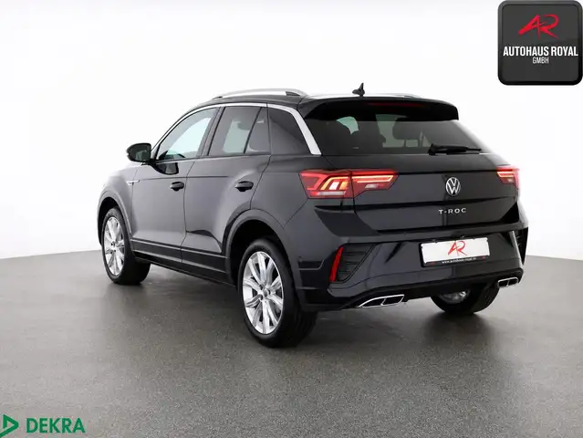 Volkswagen T-Roc view 3