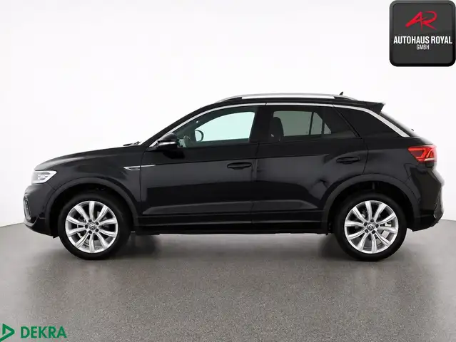 Volkswagen T-Roc view 2