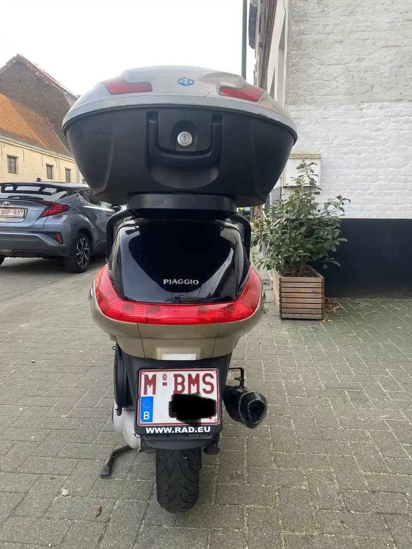 Piaggio X 8 - 2