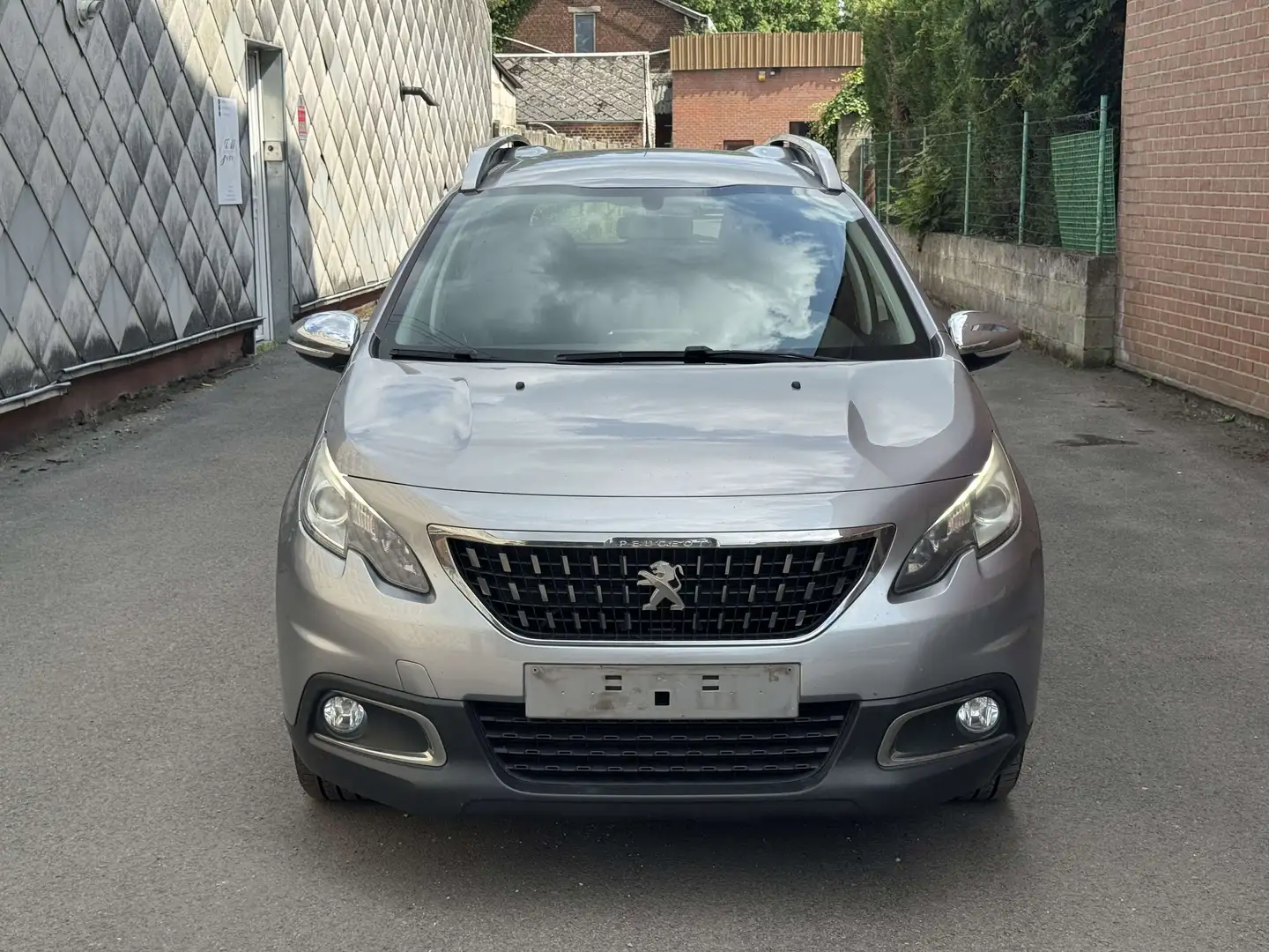 Peugeot 2008 1.6 BlueHDi 2017// 138.000km// AC Auto// Gris - 2