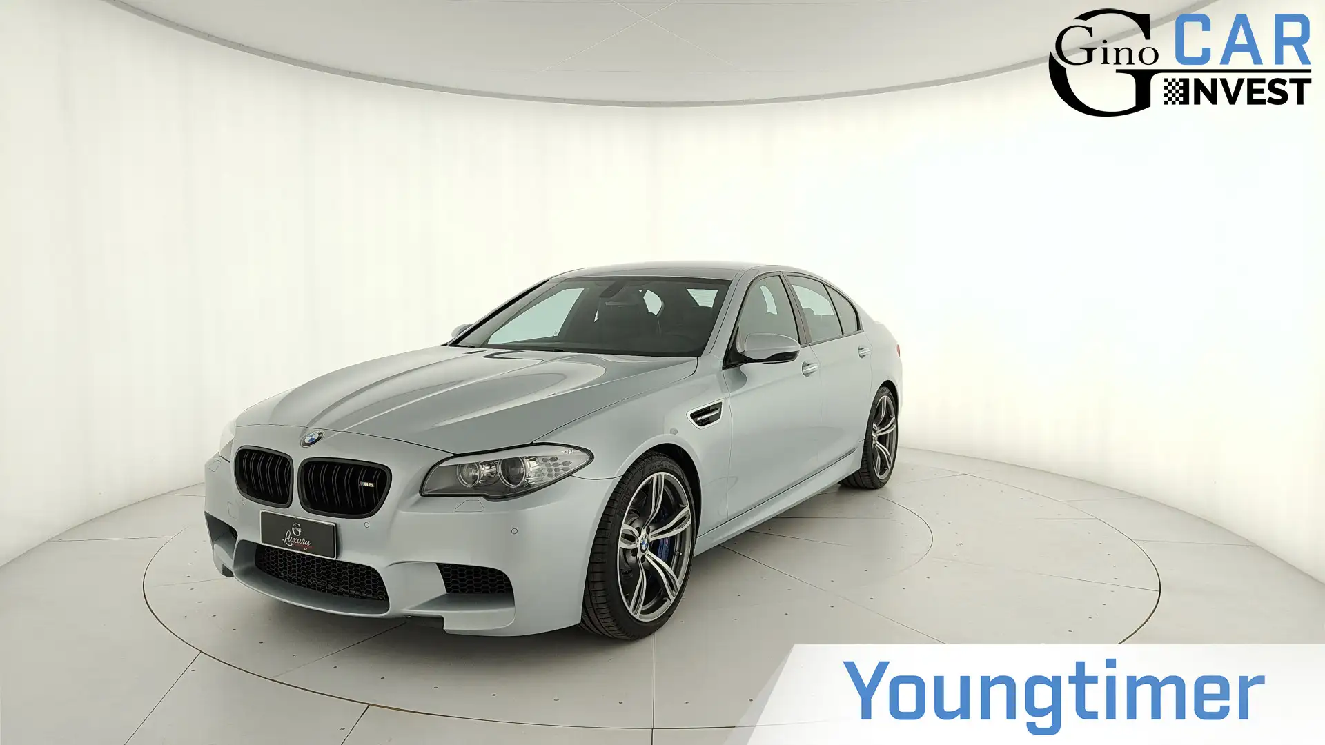 BMW M5 4.4 V8 auto Argento - 1