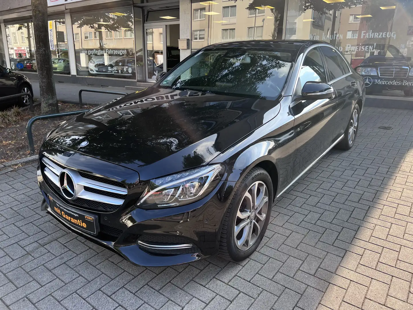 Mercedes-Benz C 180 C 180 CGI*Avantgarde*Leder*Sitzhzg*Klimaaut* Noir - 1