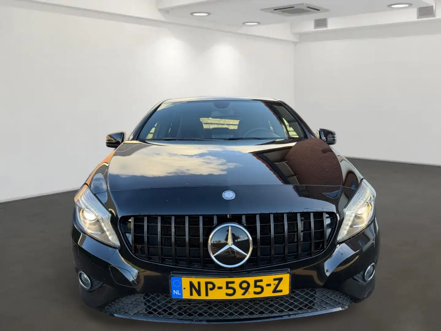 Mercedes-Benz A 180 Ambition Nieuwe APK Noir - 2