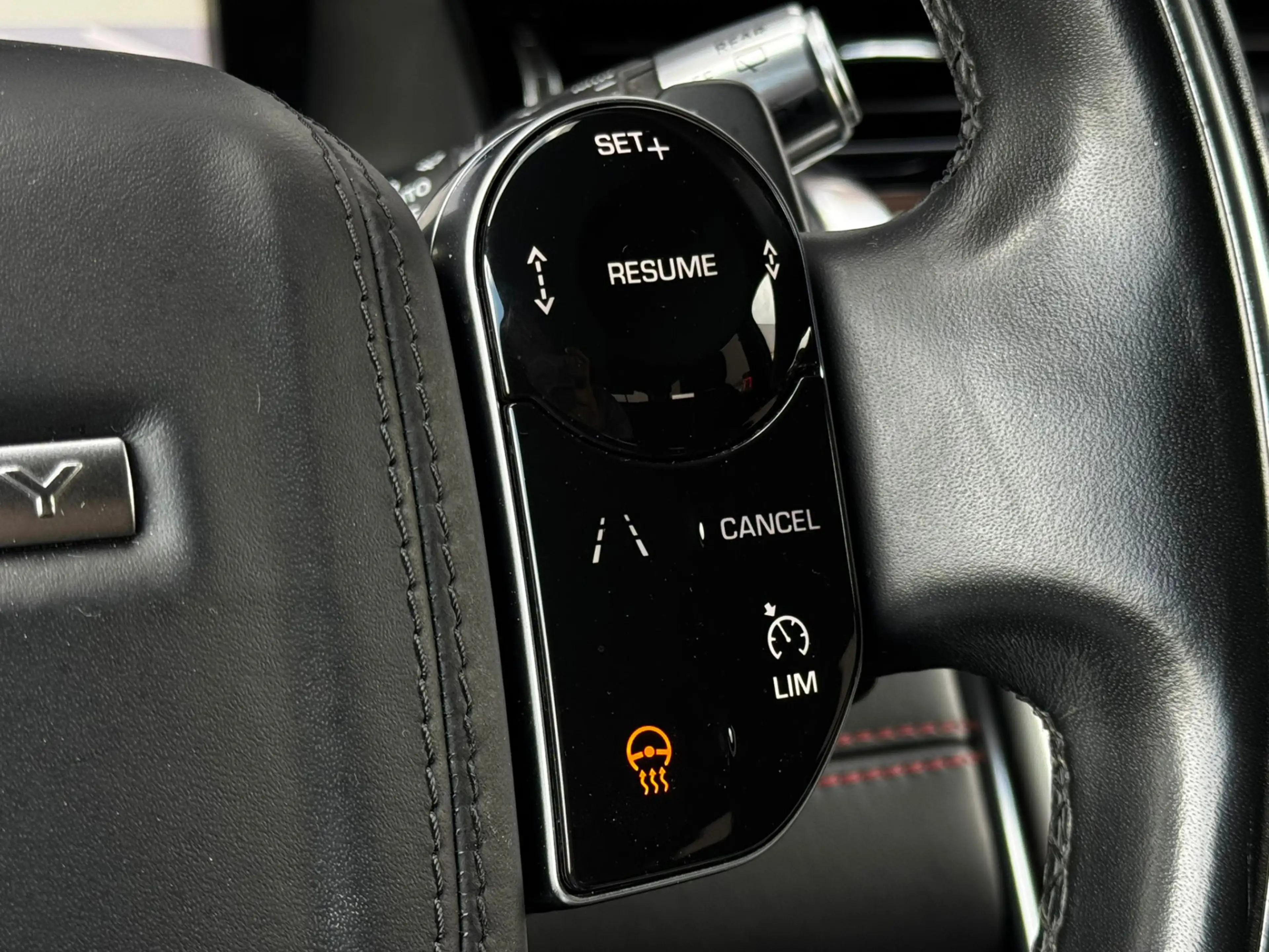 Land Rover Discovery Sport P300e 309PK R-Dynamic HSE Pano Head-UP 360 Camera — photo 46