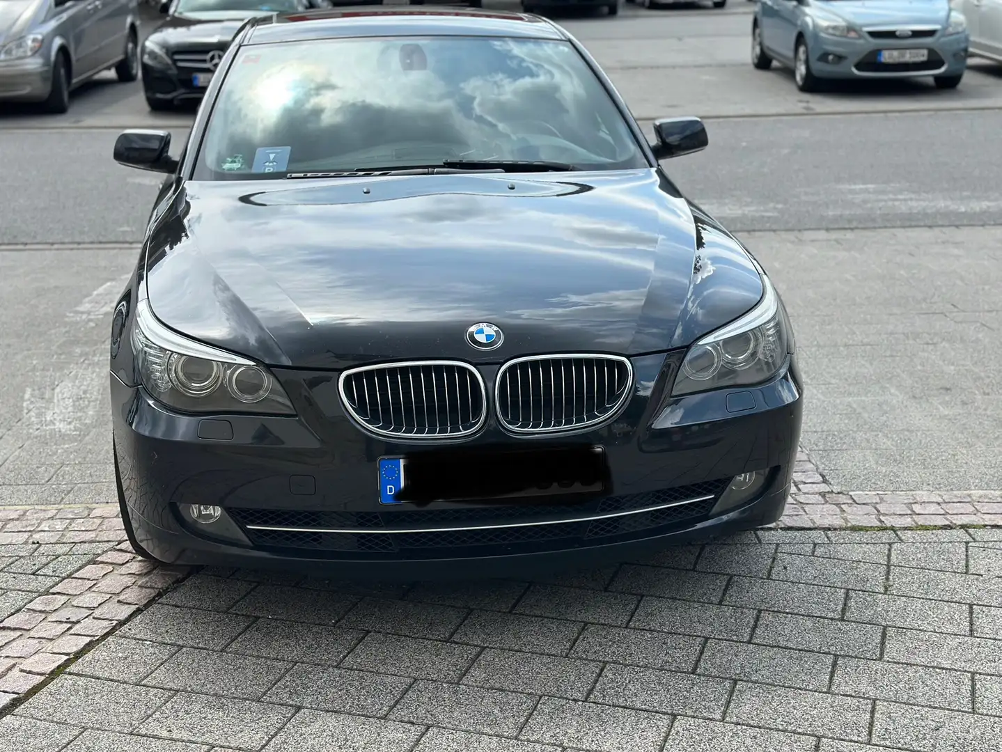 BMW 525 525d Aut. Edition Exclusive Czarny - 1