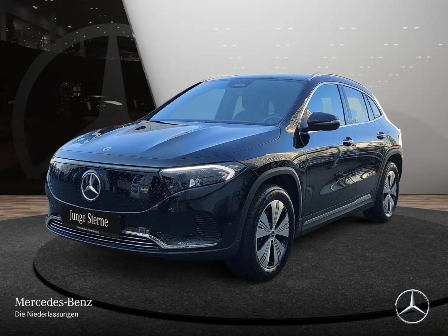Mercedes-Benz EQA 300 4M PROG+PLUS-PAKET+KAMERA+KEYLESS+SPUR Schwarz - 2