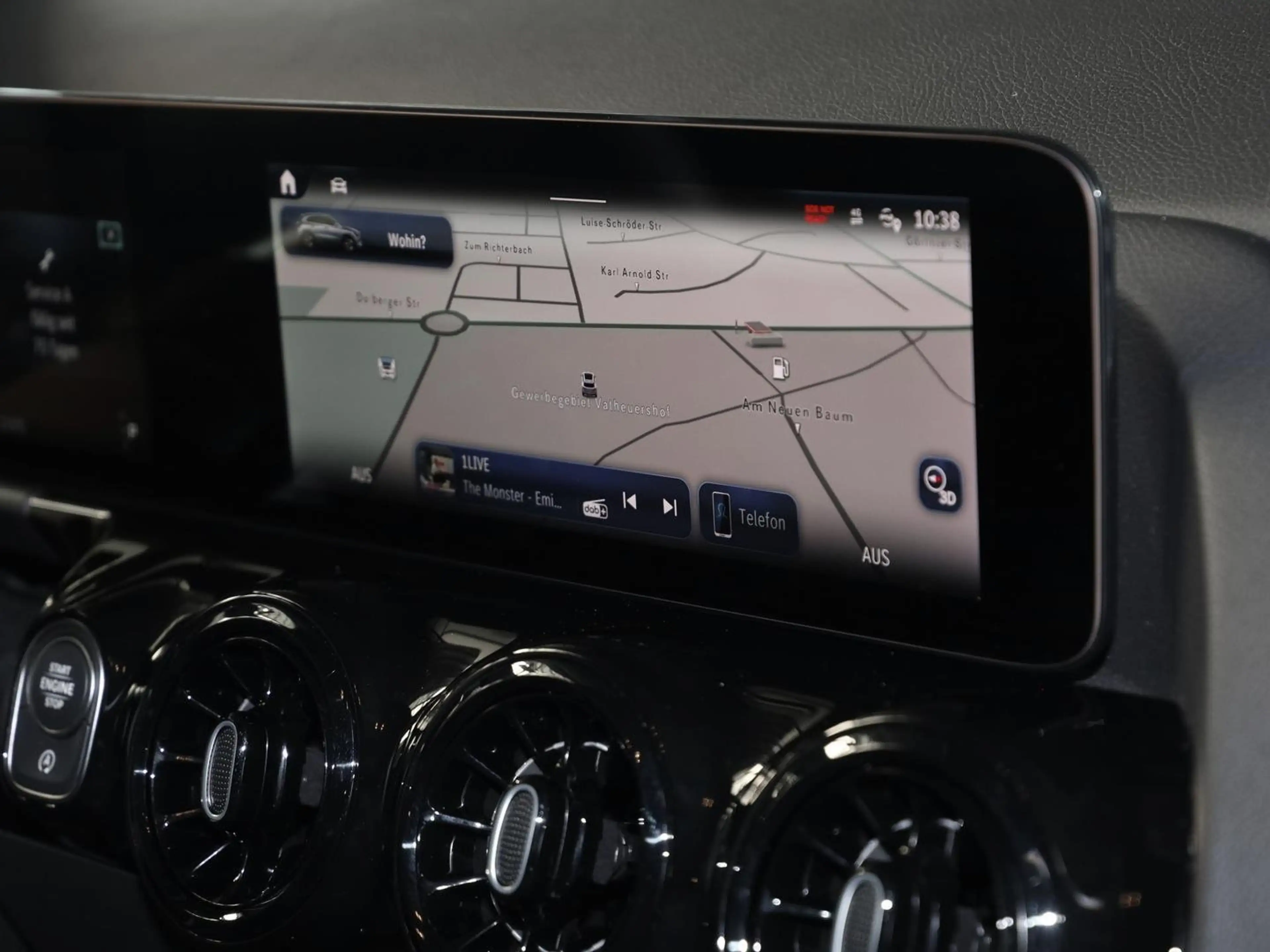 Mercedes-Benz GLA 200 Rückfahrkamera Sitzheizung MBUX-Navi LED — photo 8