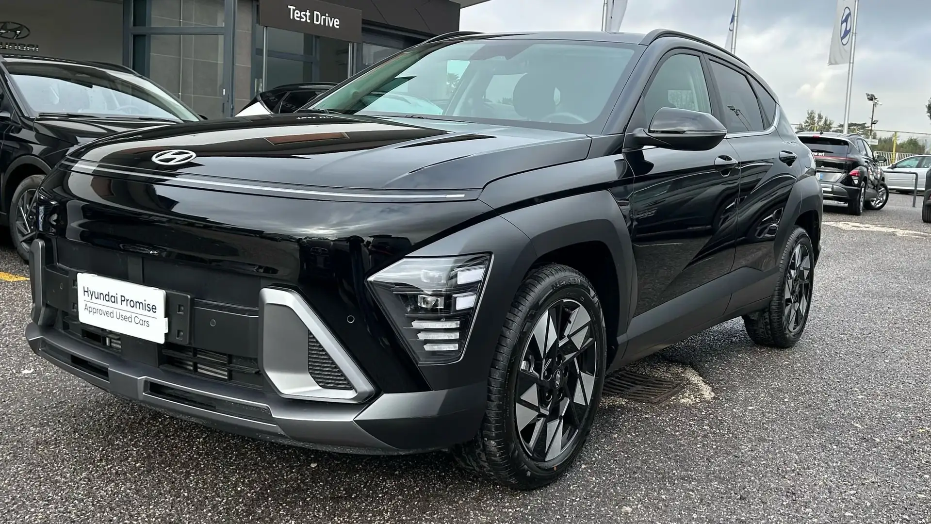 Hyundai KONA Kona 1.0 t-gdi X Line 2wd 120cv dct Чёрный - 1