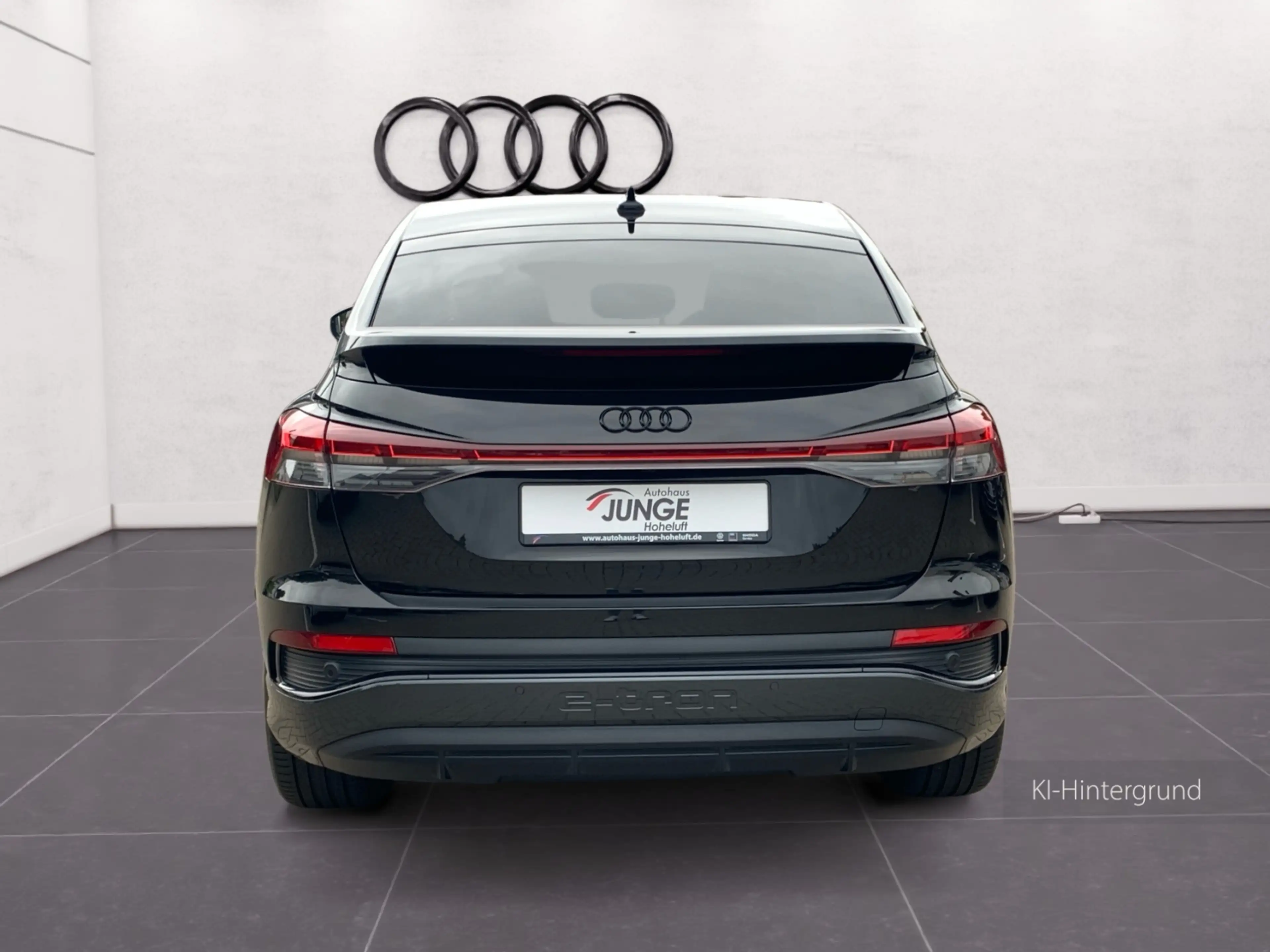 Audi Q4 e-tron Sportback 40 S line-EX PANO MATRIX NAV SONOS APP — photo 9