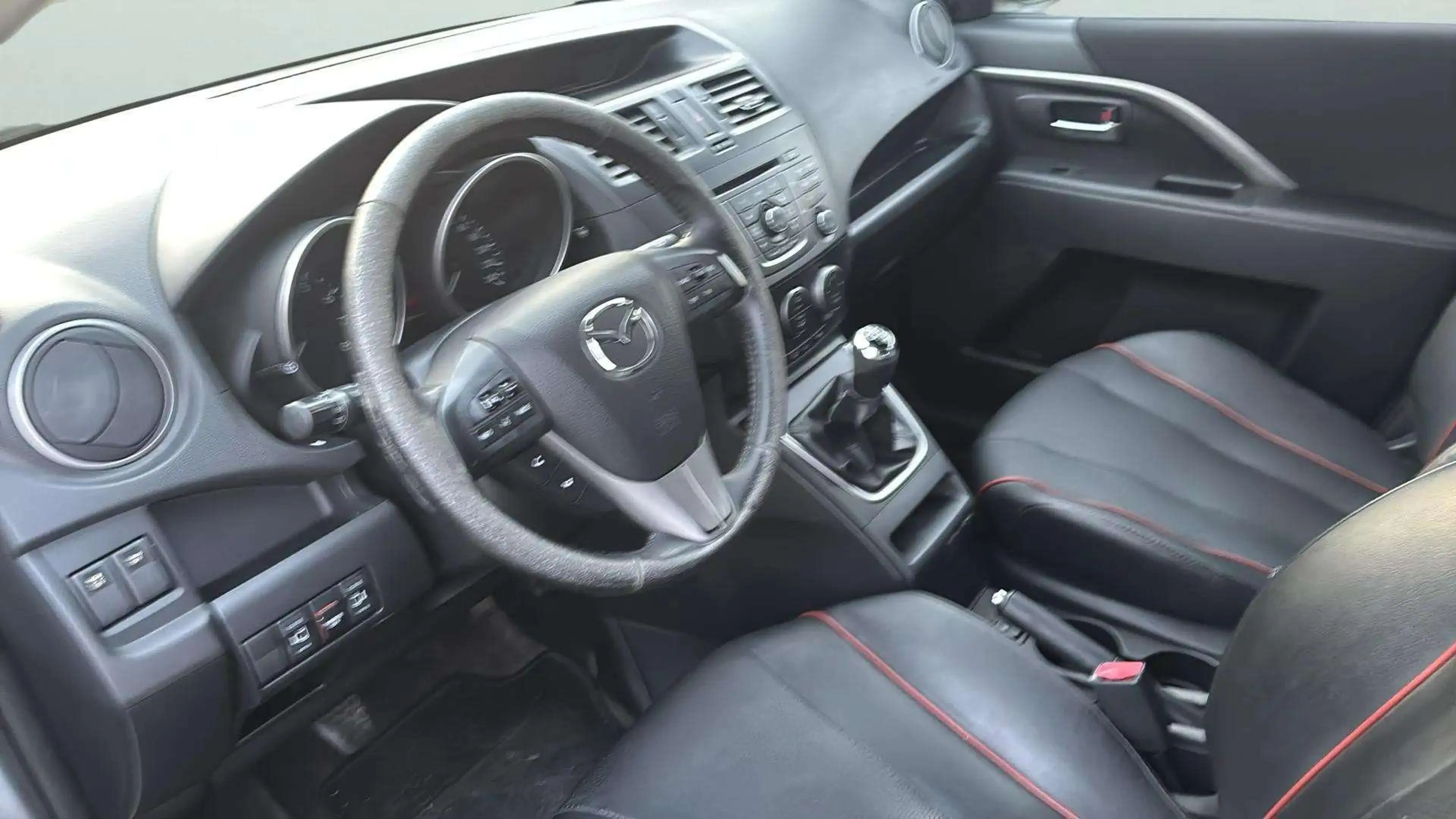 Mazda 5 Sports-Line*7.Sitze*HU/AU Neu*SHZ*Temp.*BT*PDC* — photo 9