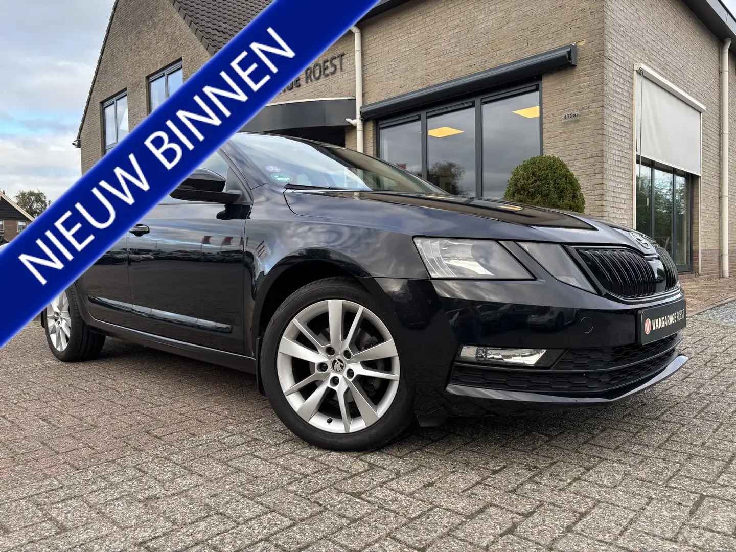Skoda Octavia 1.5 TSI Automaat Business Edition Trekhaak / Camer Noir - 1