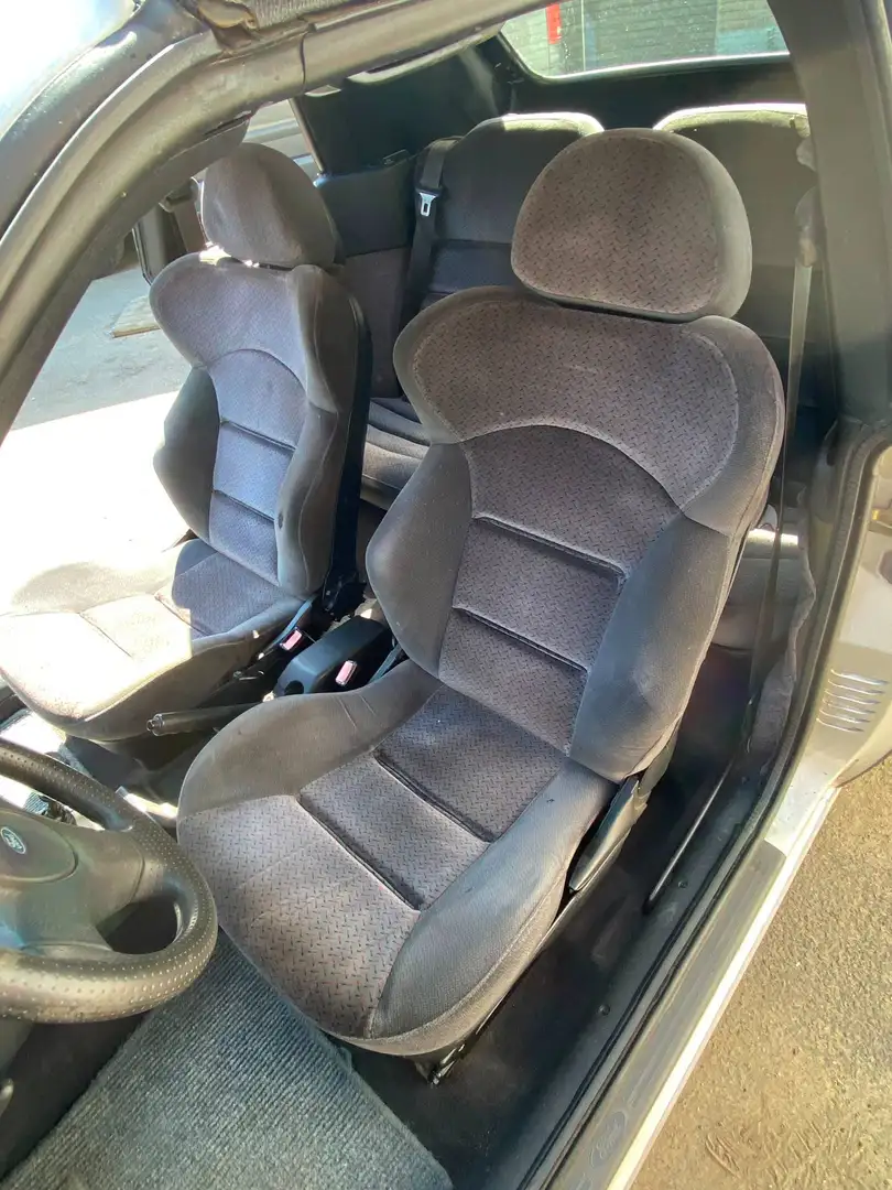 Ford Escort 1.8i XR3i Silber - 2