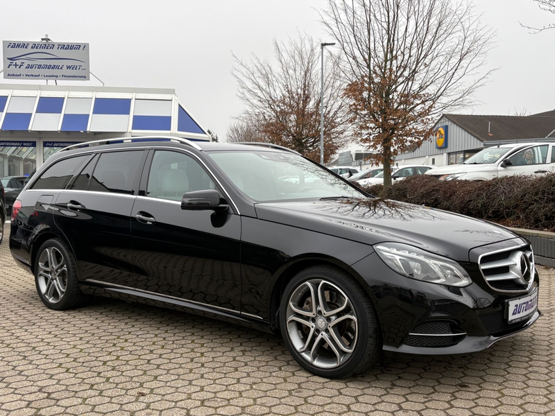 Mercedes-Benz E 400 T-Modell*AVANTGARDE*360°*LEDER*SCHIEBEDACH — photo 2