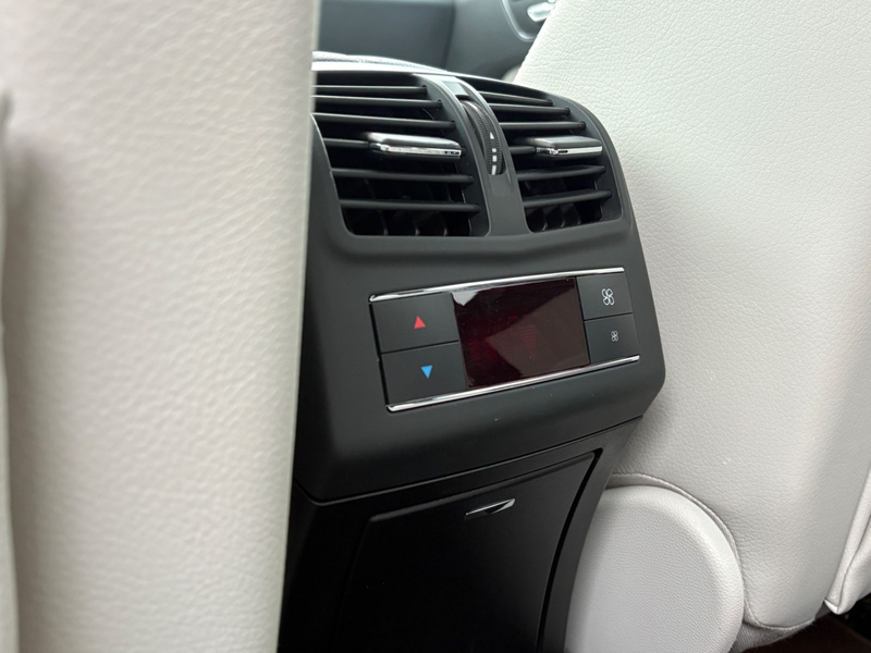 Mercedes-Benz E 400 T-Modell*AVANTGARDE*360°*LEDER*SCHIEBEDACH — photo 13