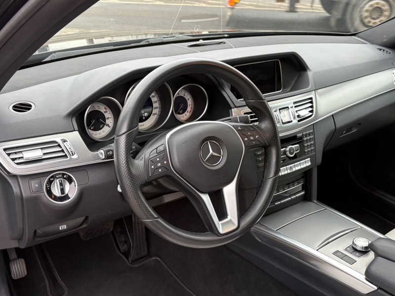 Mercedes-Benz E 400 T-Modell*AVANTGARDE*360°*LEDER*SCHIEBEDACH — photo 8