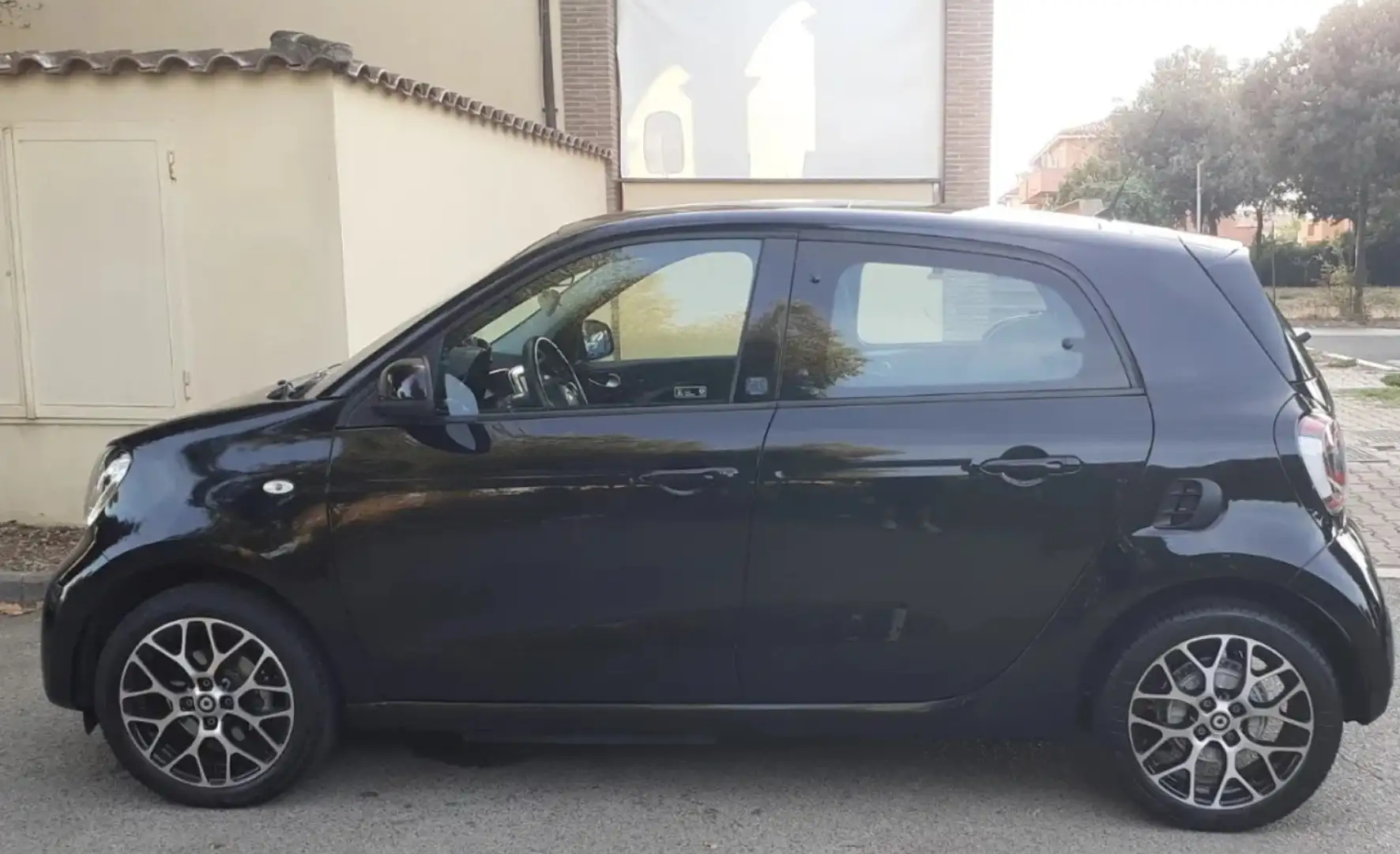 smart forFour eq Pulse 4,6kW Nero - 2