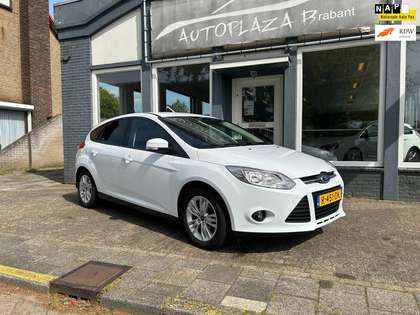 Ford Focus 1.6 TI-VCT/ AIRCO/ BLUETOOTH/ STOELVERW/ 16 INCH/