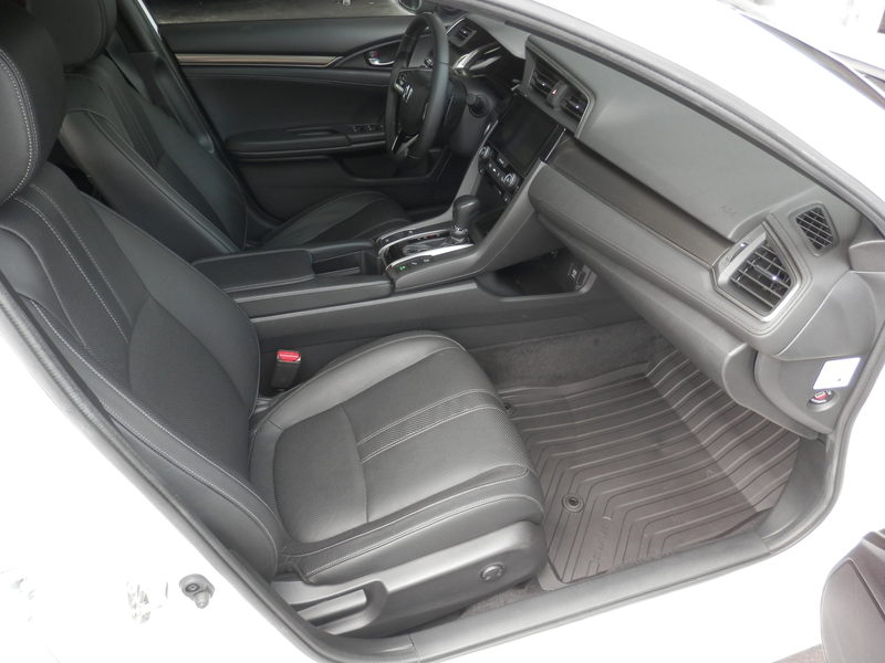 Honda Civic 1,0 VTEC Turbo Executive CVT Aut. — photo 10