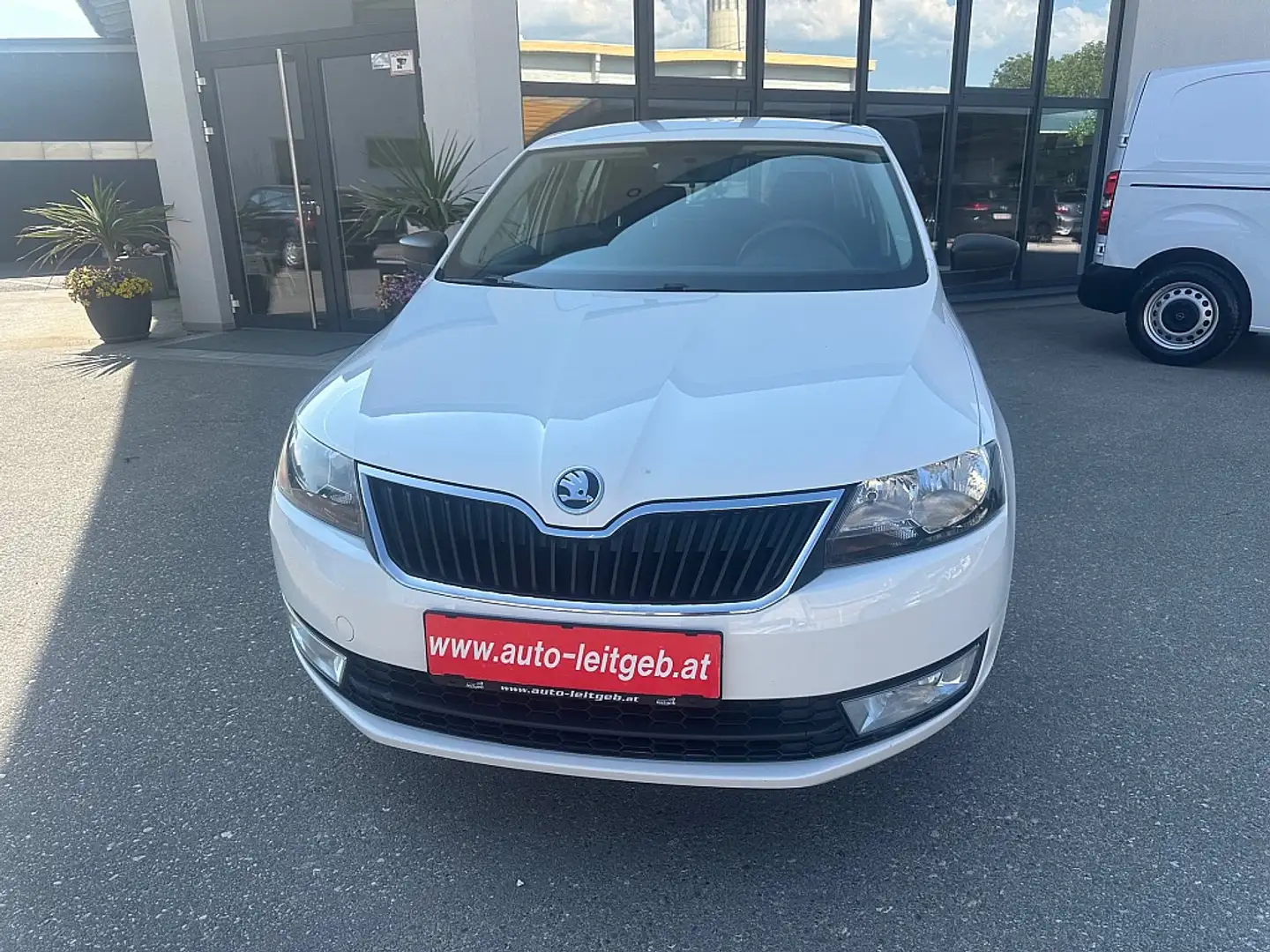 Skoda Rapid/Spaceback Rapid Spaceback 1,2 TSI Active Green tec Weiß - 1
