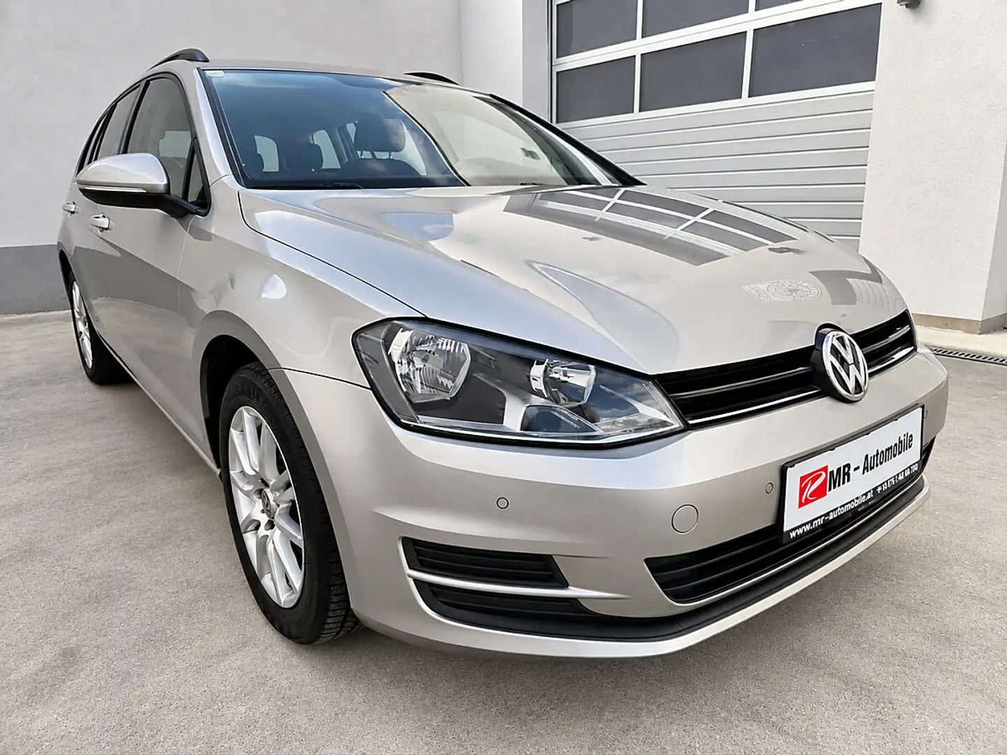 Volkswagen Golf Variant Trendline 1,6 TDI Grau - 1