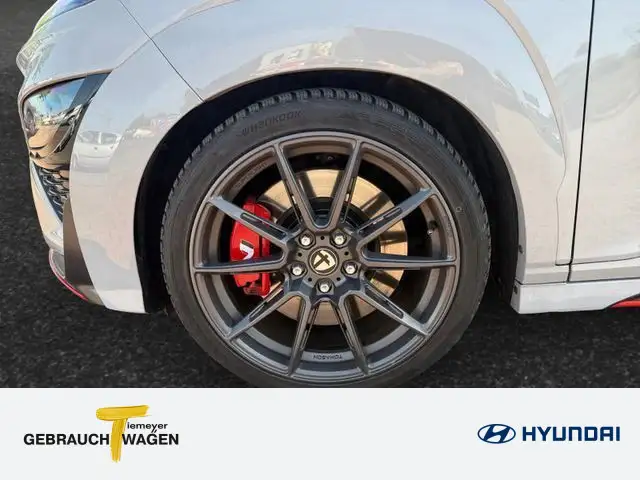 Hyundai Kona view 9