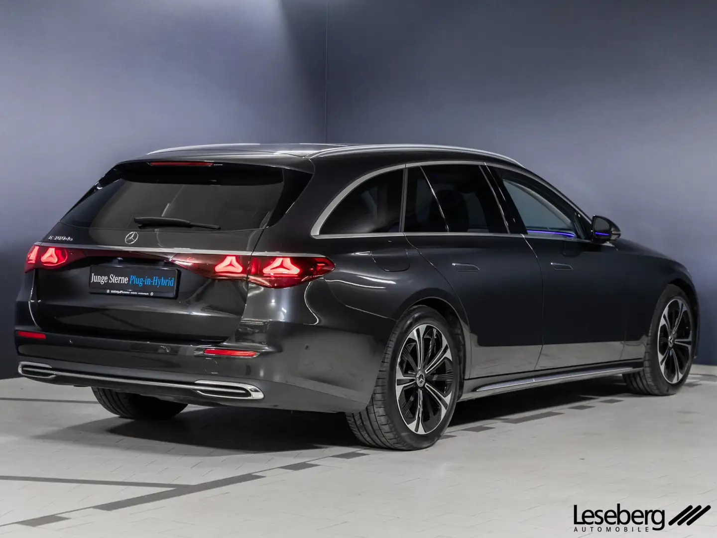 Mercedes-Benz E 300 E 300 T de Exclusive DIG.LIGHT/Pano/AHK/Distro./ Gris - 2