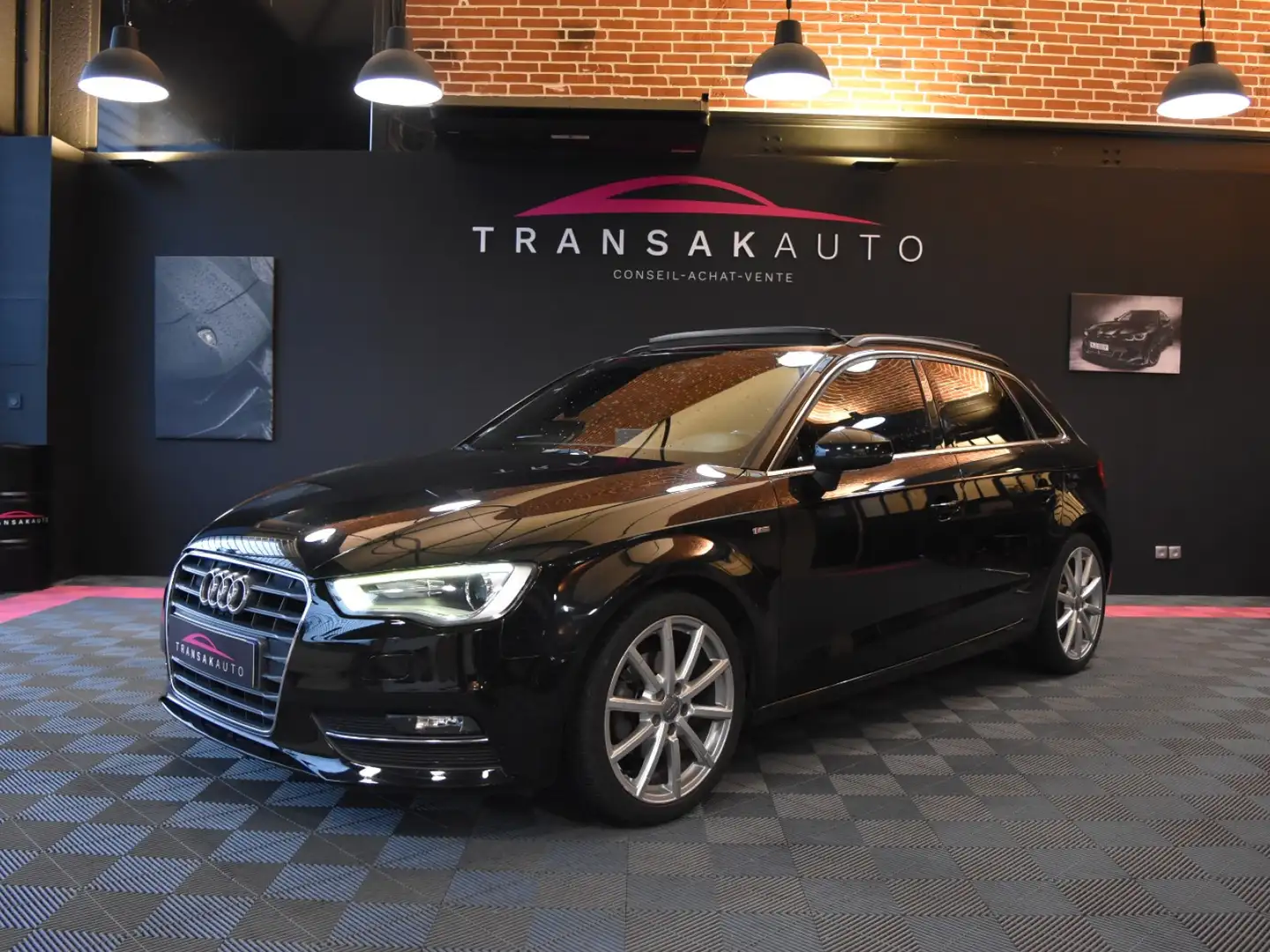 Audi A3 A3 Sportback 1.6 TDI 110 S Line S tronic 7 Zwart - 1