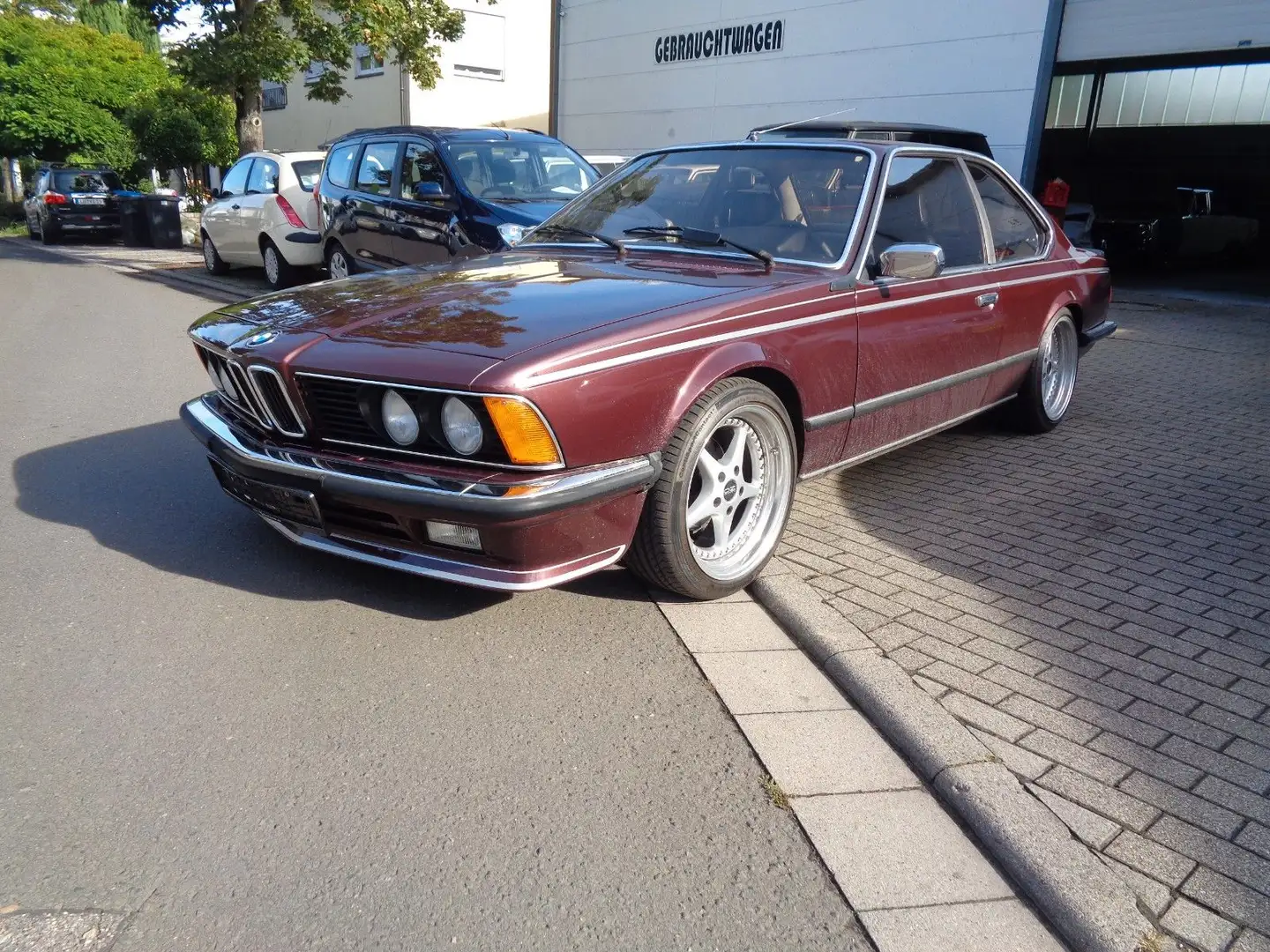 BMW 635 CSi Красный - 1