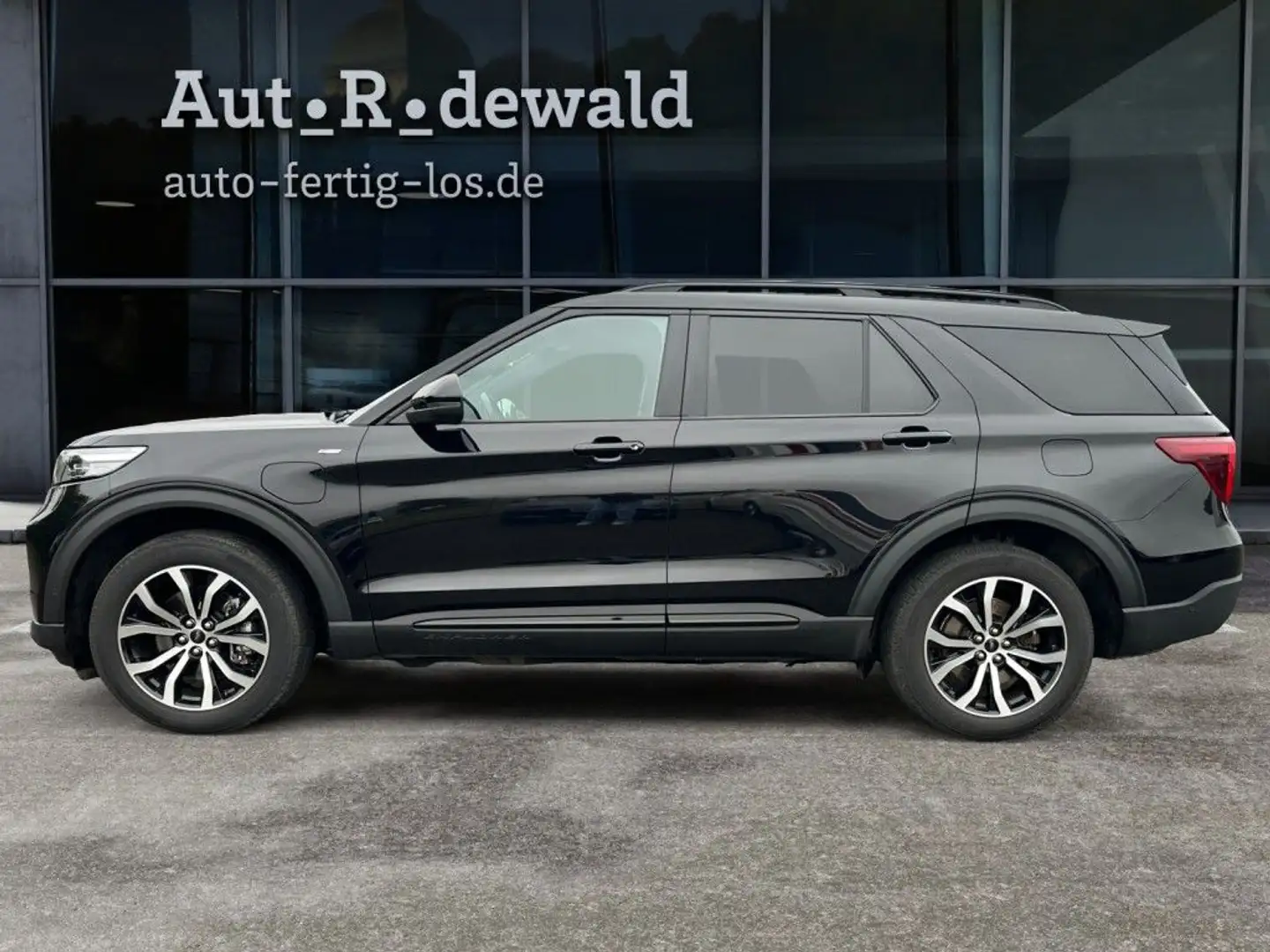 Ford Explorer EcoBoost Plug-in Hybrid ST-LINE AHK Zwart - 2
