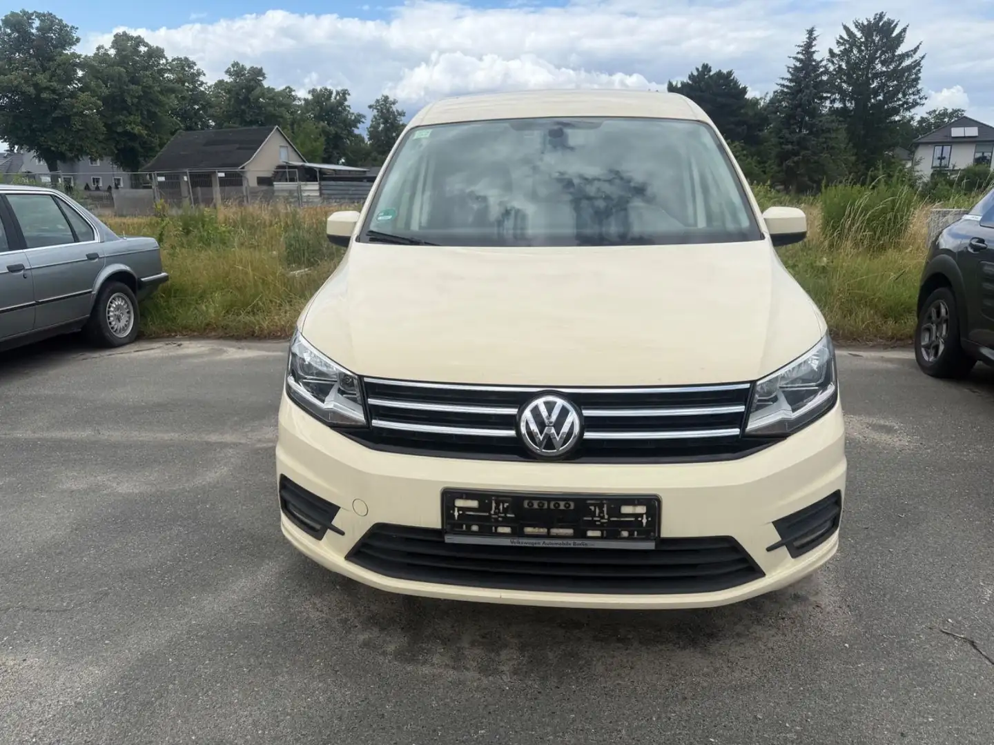 Volkswagen Caddy Comfortline BMT Klima/Automatik/Navi - 2