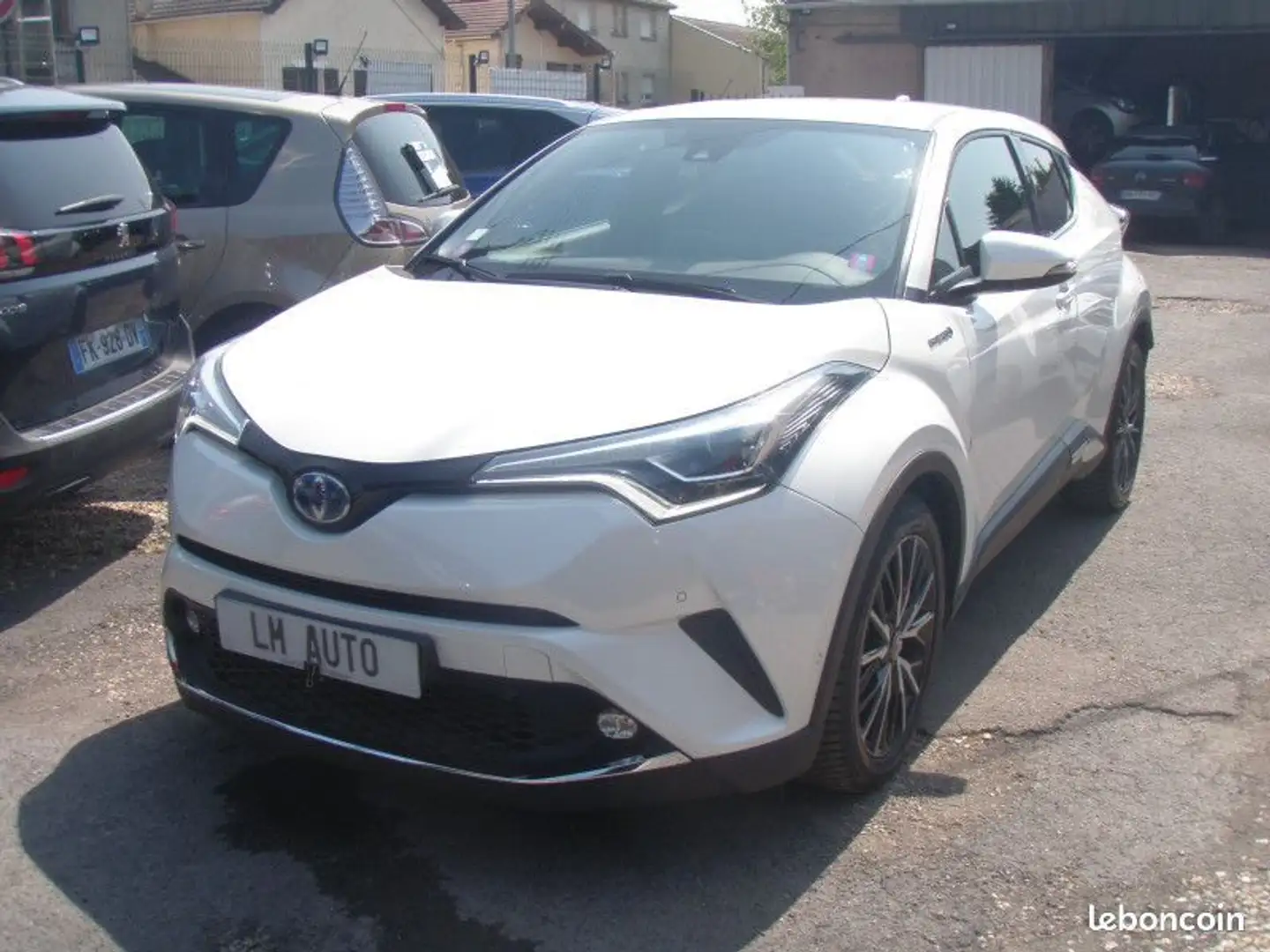 Toyota C-HR 1.8 HYBRIDE122 DISTINCTIVE Weiß - 1