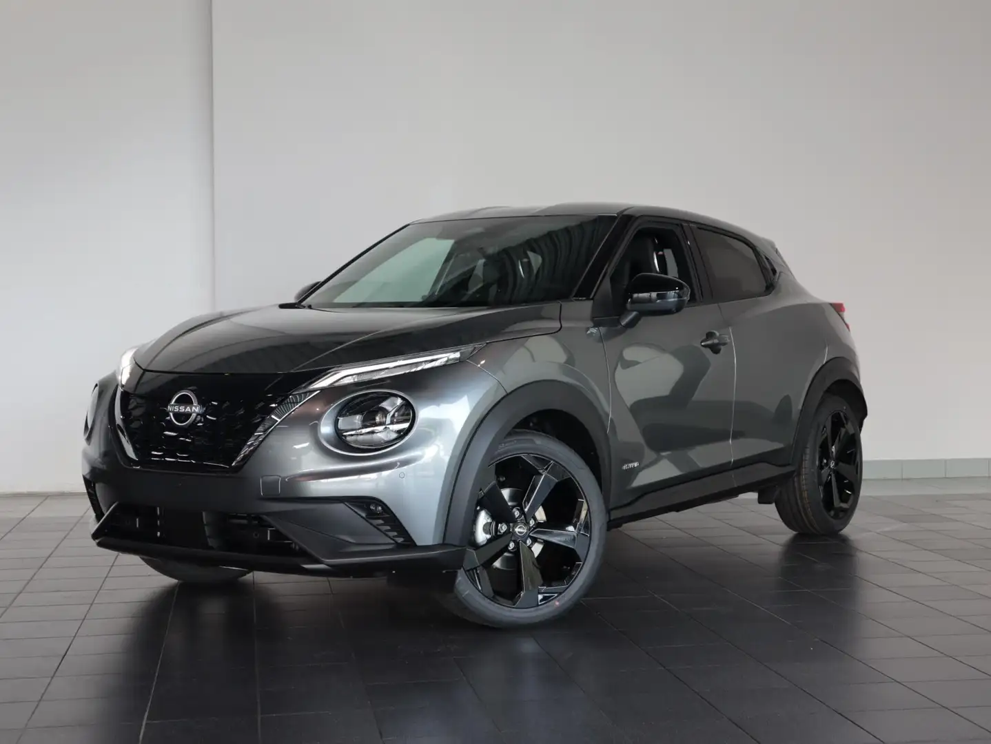 Nissan Juke 1.6 Hybrid Tekna | Lederen Bekl. | BOSE Audio | Ad Grijs - 2