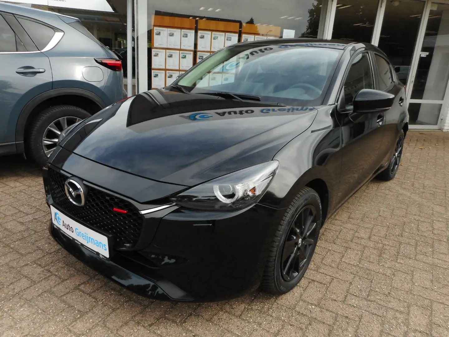 Mazda 2 1.5 e-SkyActiv-G 90 Homura Noir - 2