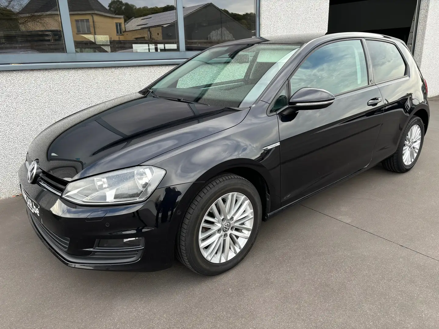 Volkswagen Golf Golf 1.2 TSI BlueMotion Technology Cup Zwart - 2