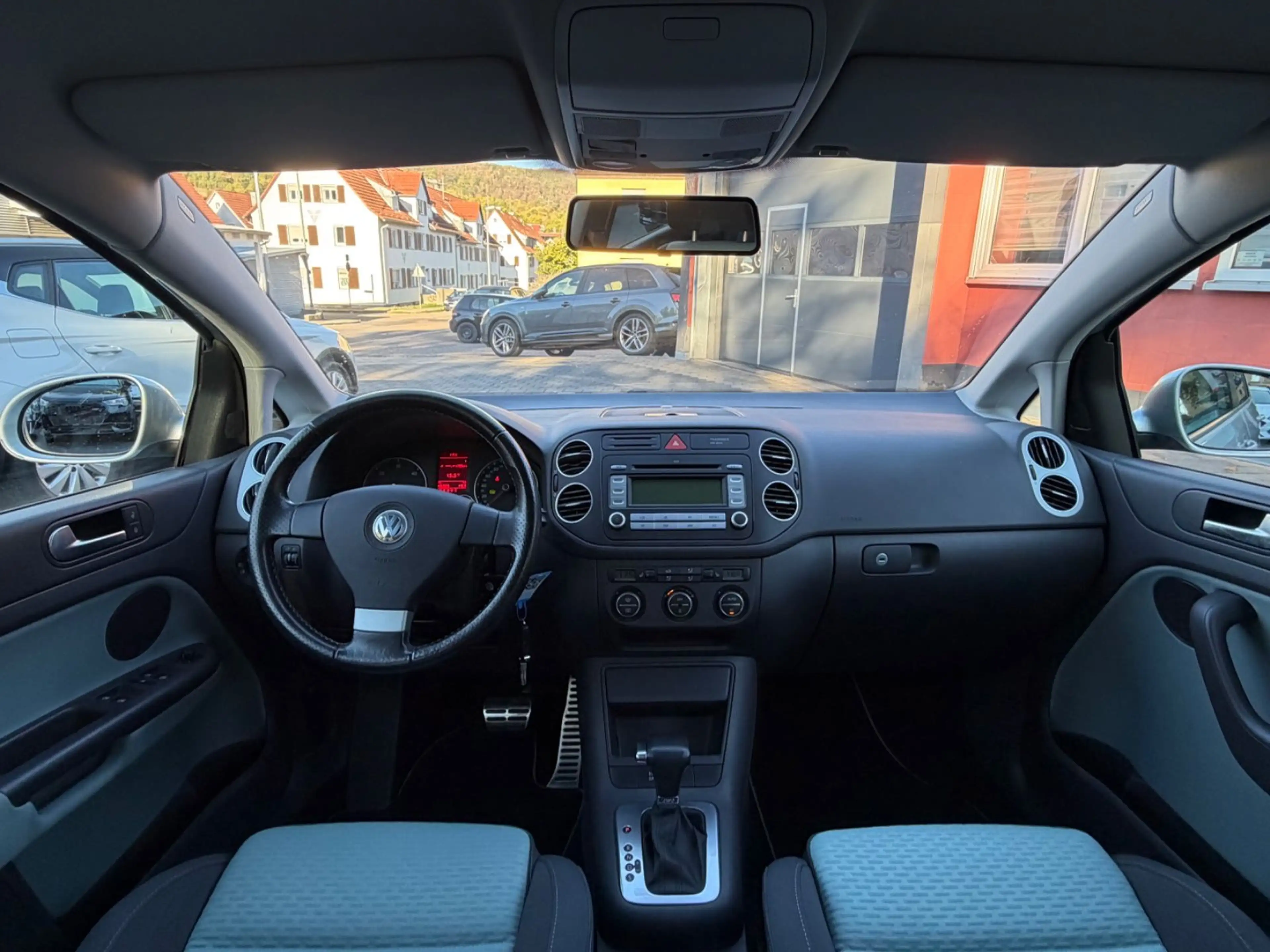 Volkswagen Golf Plus 1.9 TDI CrossGolf*DSG*WENIG KM*1.HAND* — photo 8