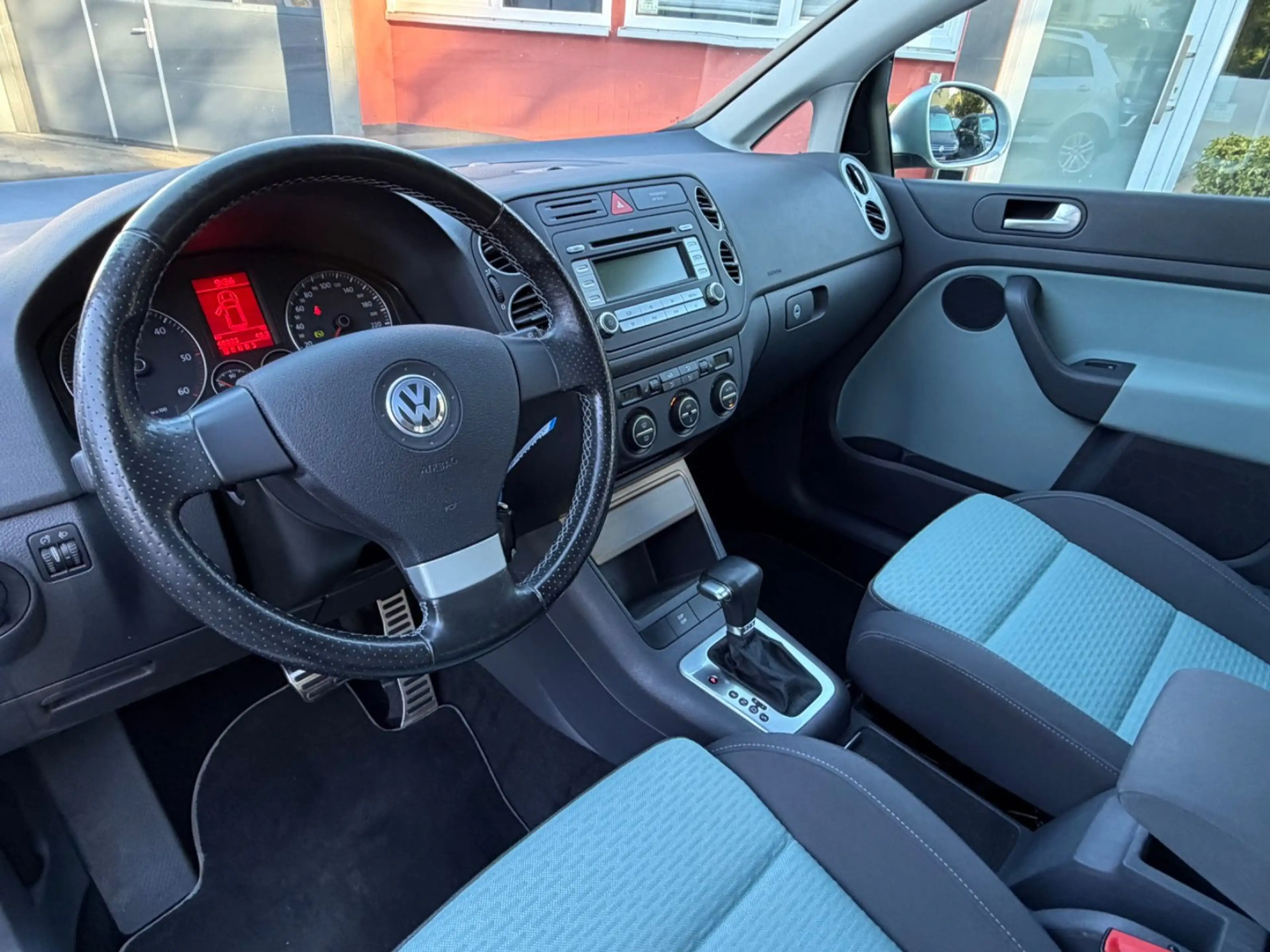 Volkswagen Golf Plus 1.9 TDI CrossGolf*DSG*WENIG KM*1.HAND* — photo 10