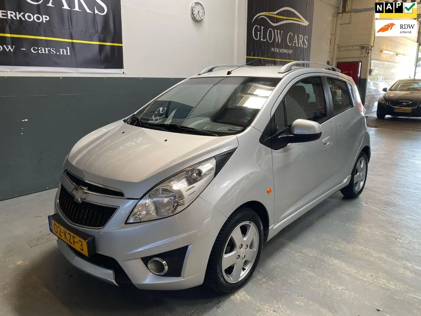 Chevrolet Spark 1.2 16V LT |AIRCO | TREKHAAK | PDC | NAP | Grijs - 1