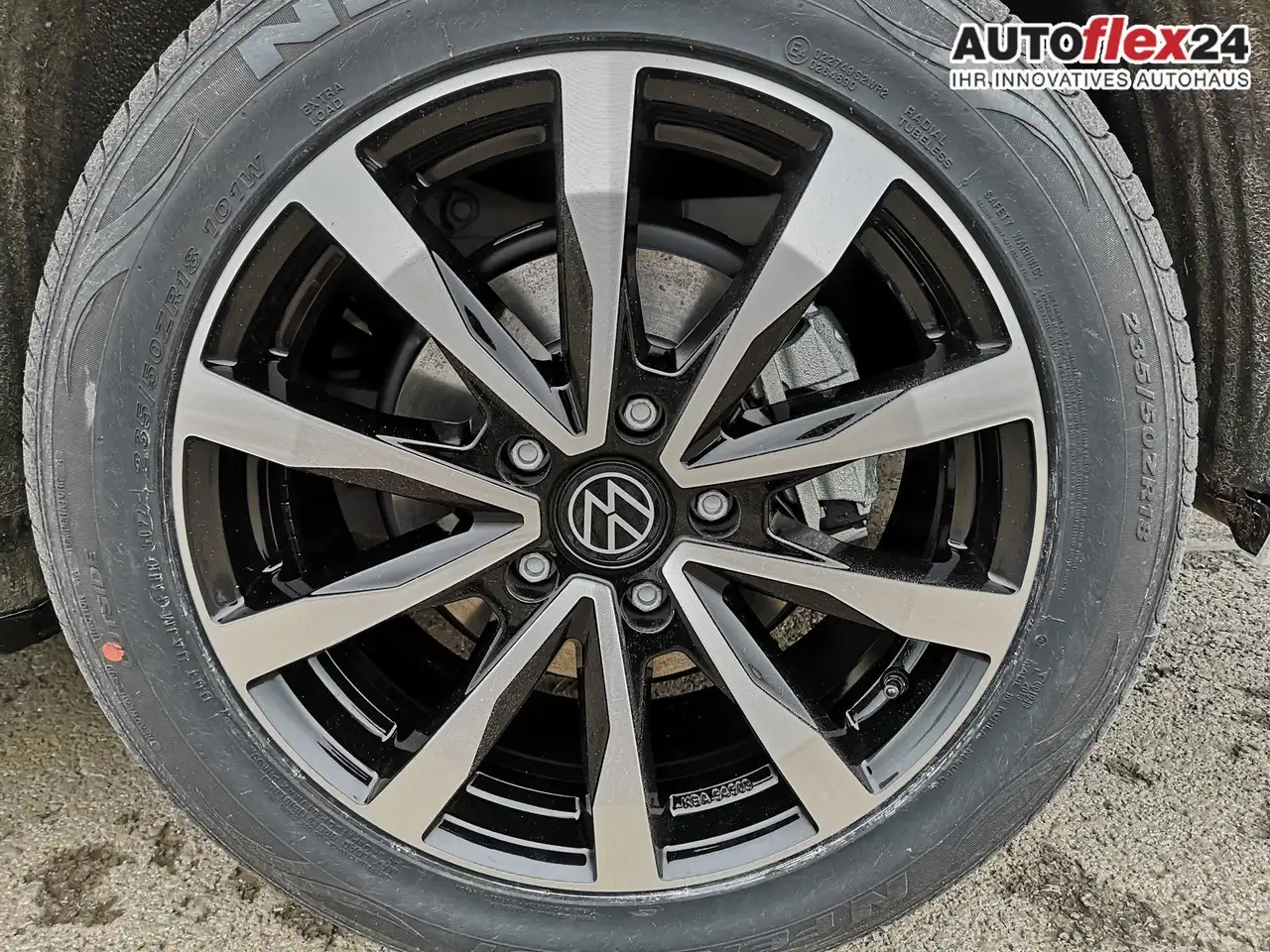 Volkswagen T7 Multivan Sport Edition 2,0TDI DSG Elegance LÜ 5 Sitzer 1... 3