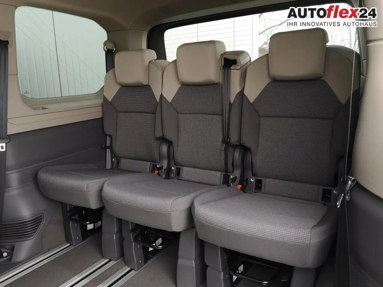 Volkswagen T7 Multivan Sport Edition 2,0TDI DSG Elegance LÜ 5 Sitzer 1... 8