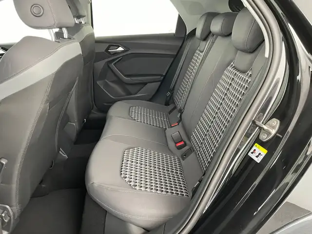 Audi A1 view 11