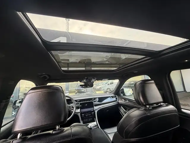 Jeep Grand Cherokee 2.0 PHEV 13,3kWh 380 PS 4xe Overland Ansicht 9