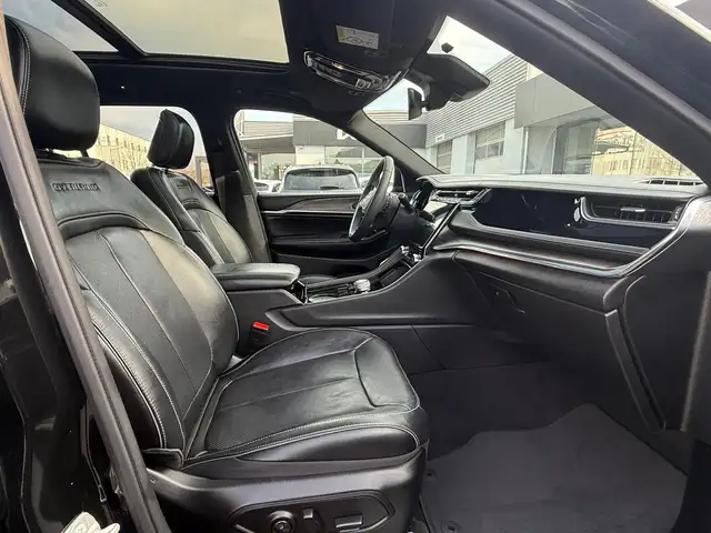 Jeep Grand Cherokee 2.0 PHEV 13,3kWh 380 PS 4xe Overland Ansicht 6