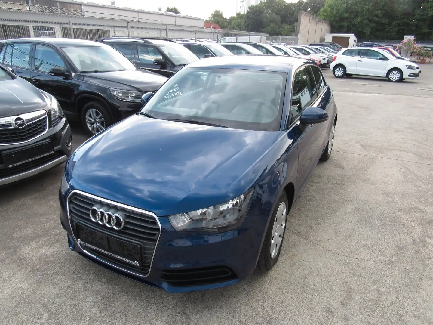 Audi A1 KLIMA,E-FENSTER,STEUERKETTE NEU. Blau - 2