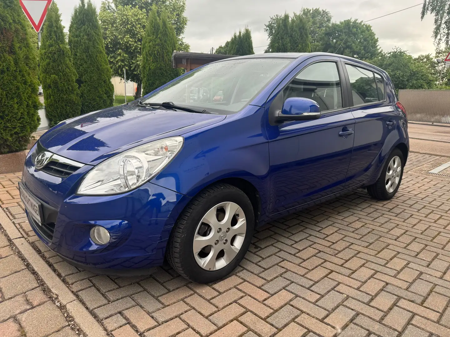 Hyundai i20 Classic plava - 1