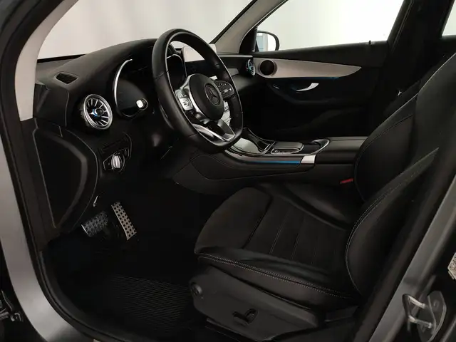 Mercedes-Benz GLC view 13