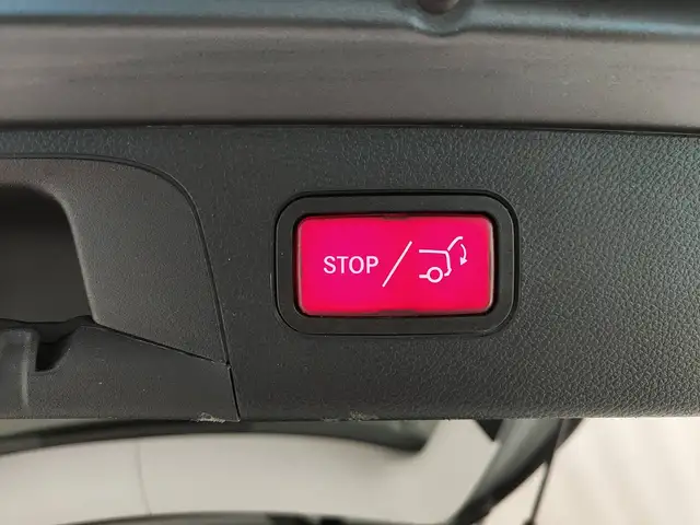 Mercedes-Benz GLC view 15