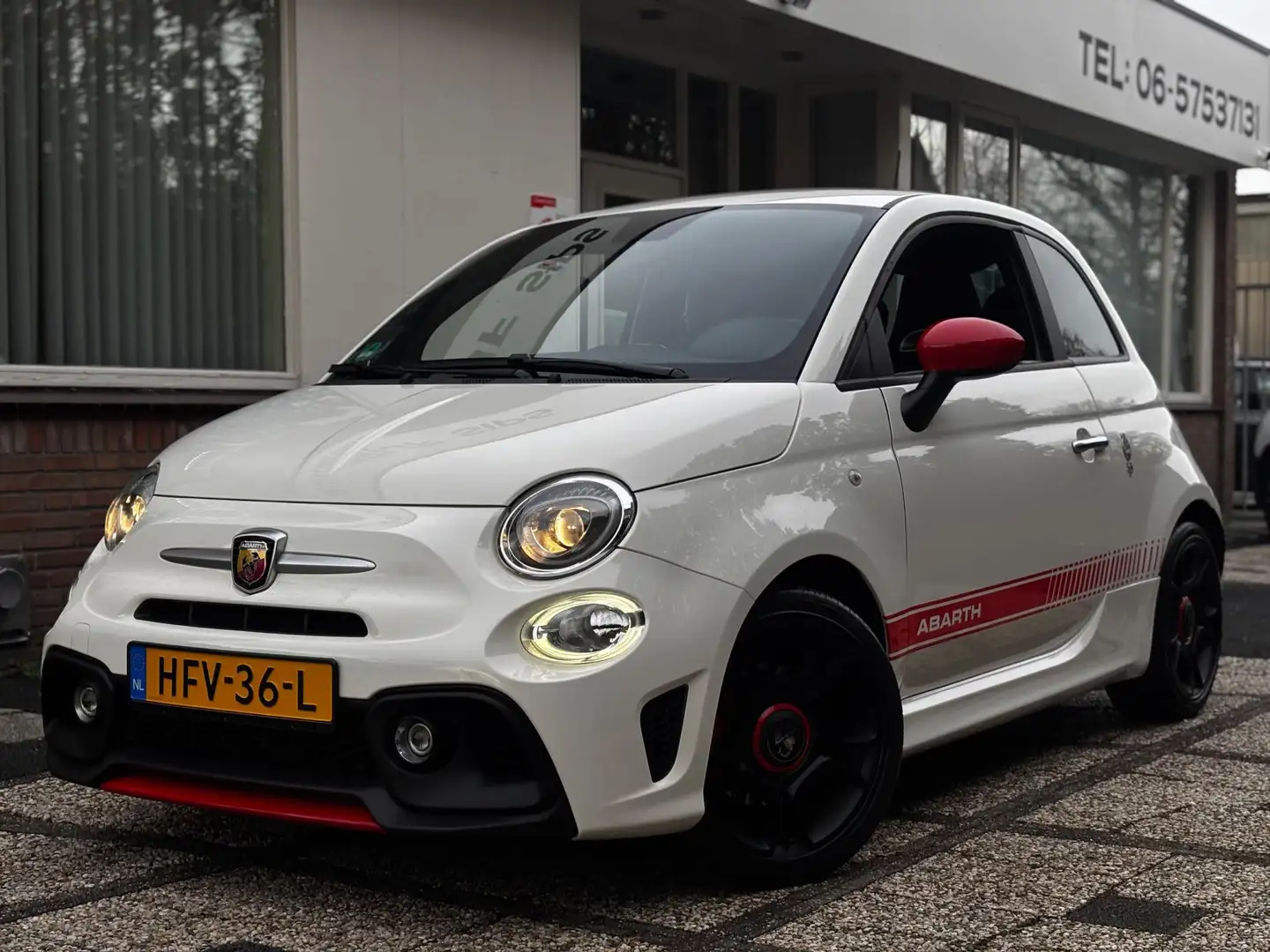 Fiat 500 Abarth 1.4 T-Jet 595 | '70 Years Edition | Uniek Nette Au Blanc - 1