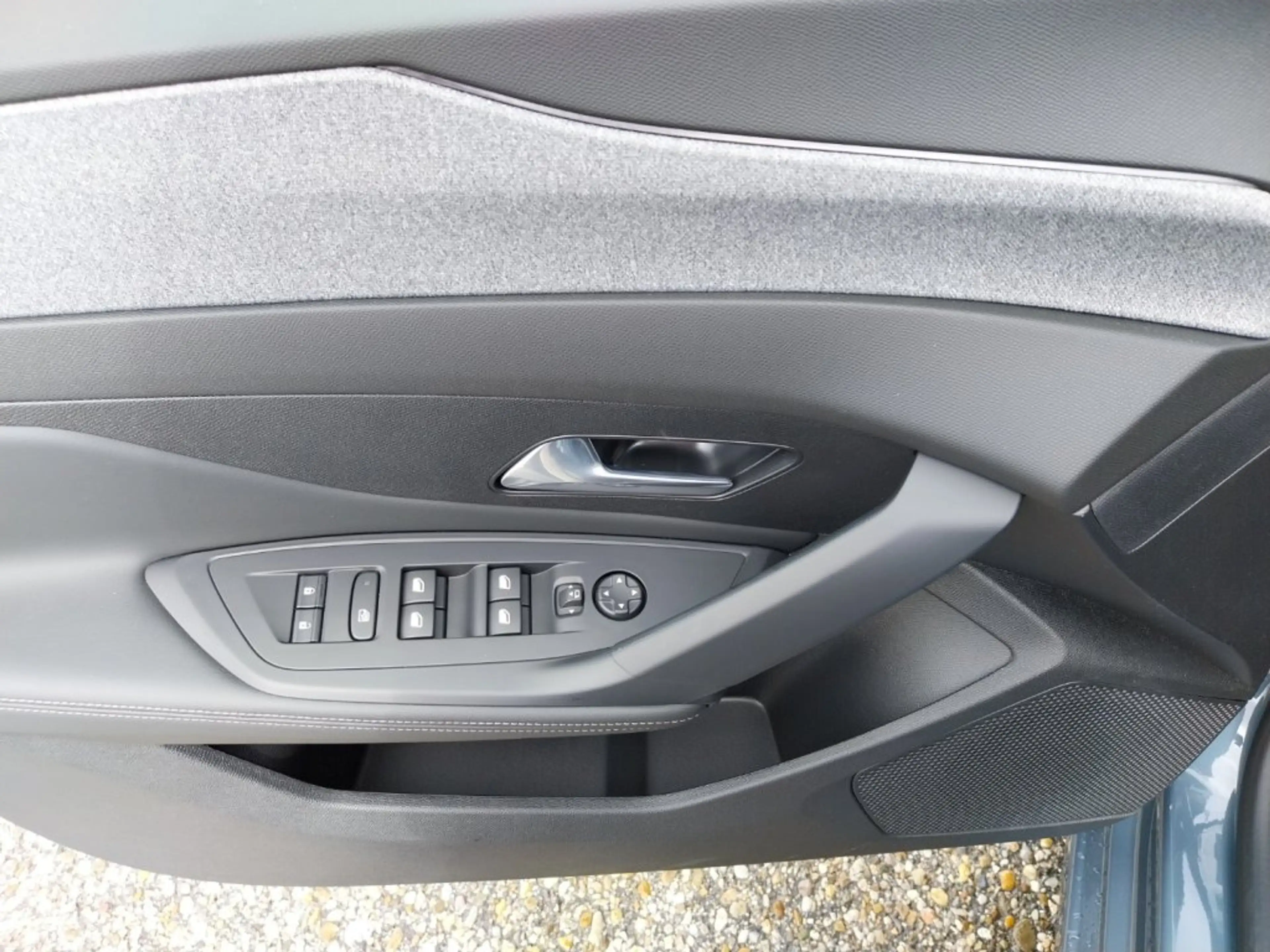 Peugeot 308 Neuer 308 SW ALLURE Hybrid 145 e-DCS6 — photo 5