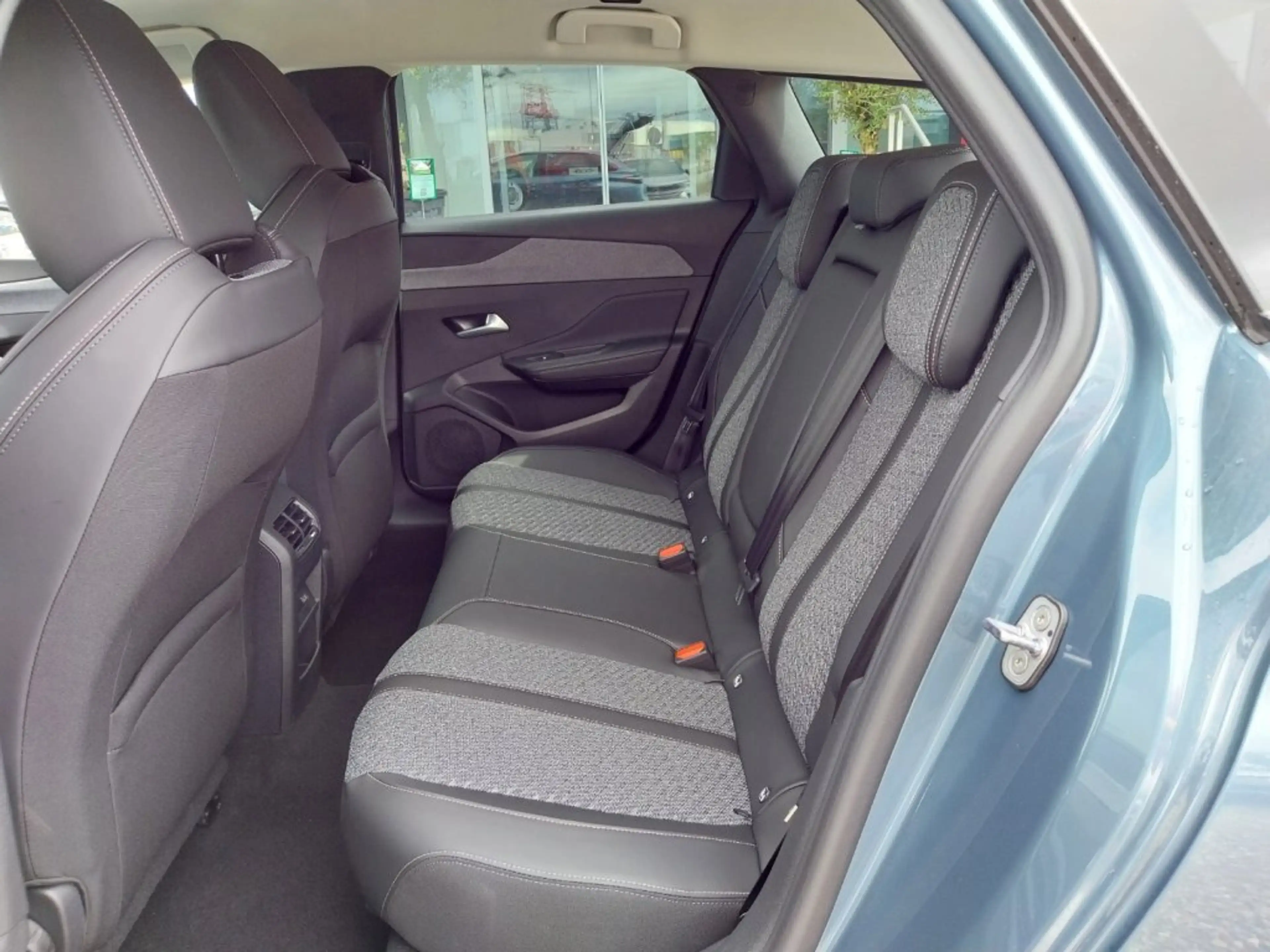 Peugeot 308 Neuer 308 SW ALLURE Hybrid 145 e-DCS6 — photo 23