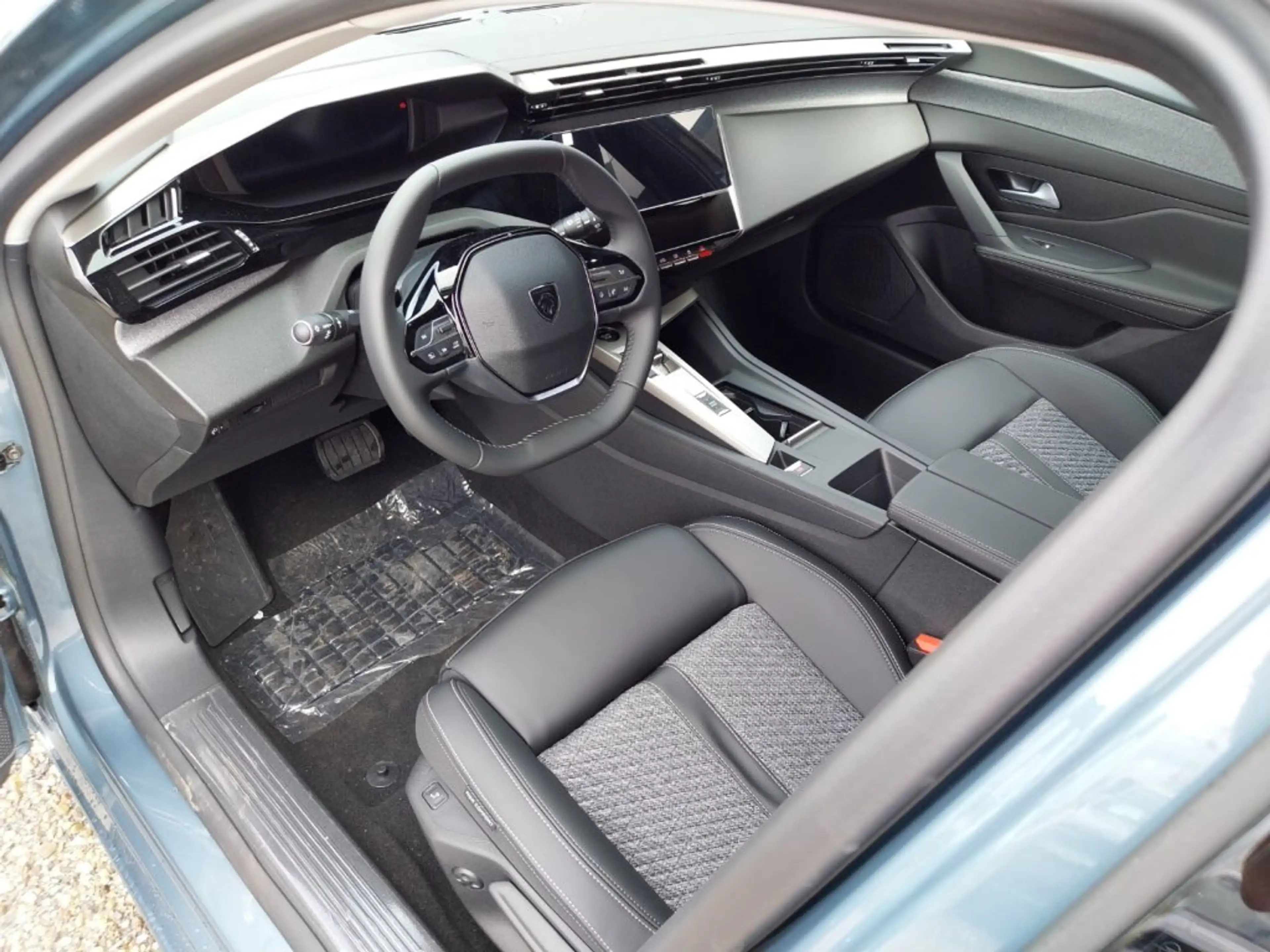 Peugeot 308 Neuer 308 SW ALLURE Hybrid 145 e-DCS6 — photo 7